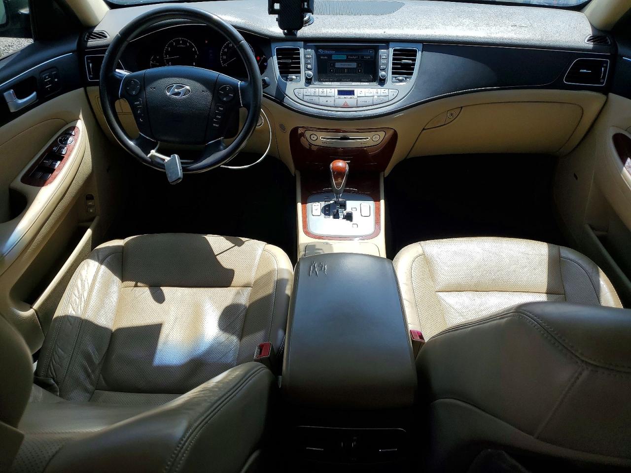 2013 Hyundai Genesis 3.8l Green vin: KMHGC4DD3DU258436