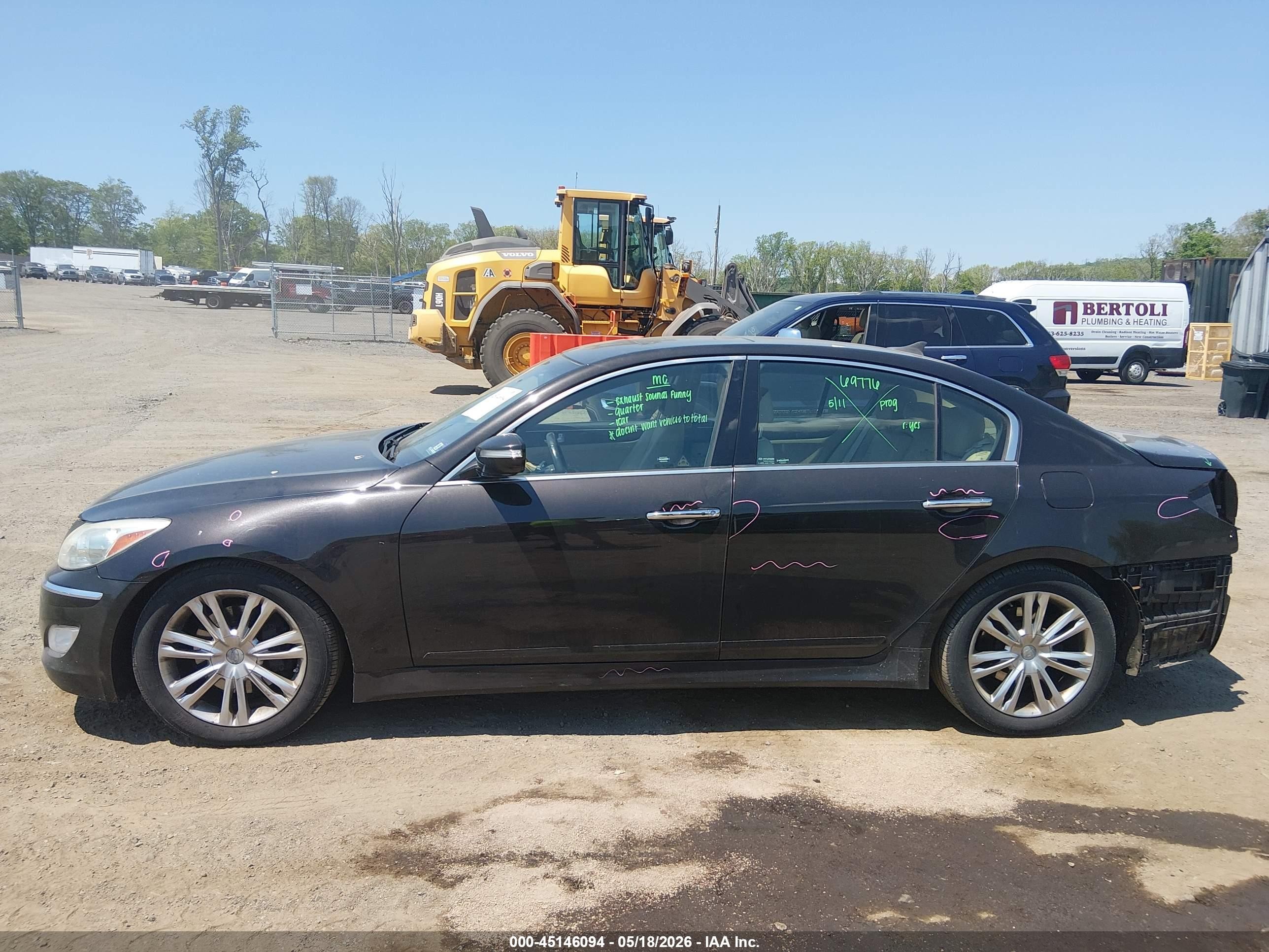 2014 Hyundai Genesis 3.8 Black vin: KMHGC4DD3EU265176