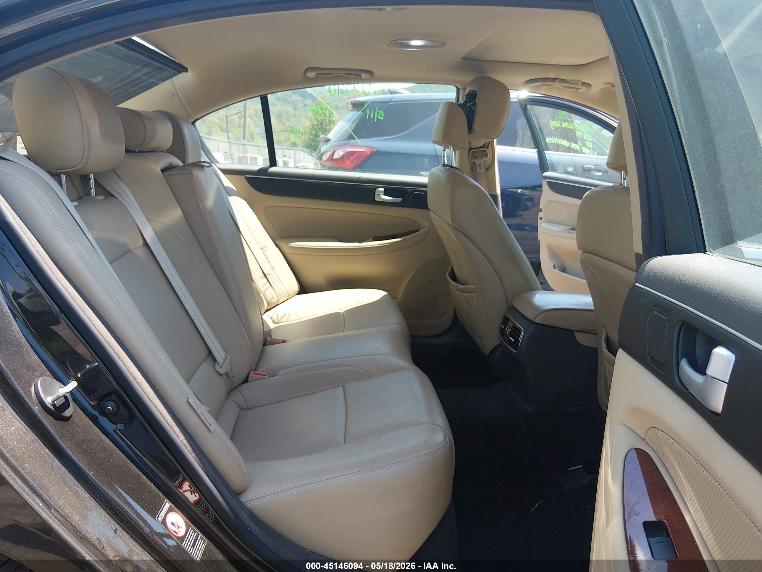 2014 Hyundai Genesis 3.8 Black vin: KMHGC4DD3EU265176