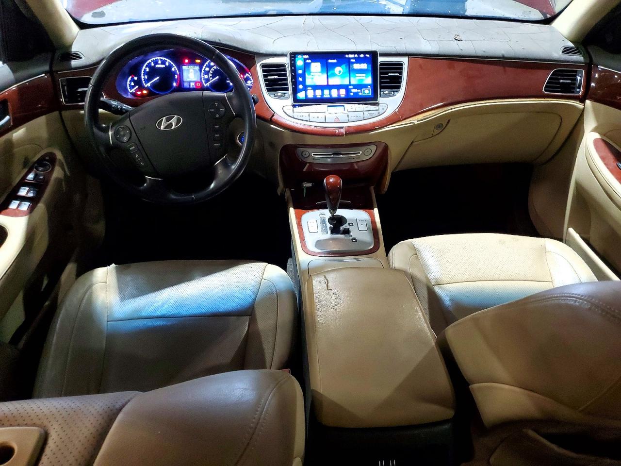 2013 Hyundai Genesis 3.8l Maroon vin: KMHGC4DD4DU210217
