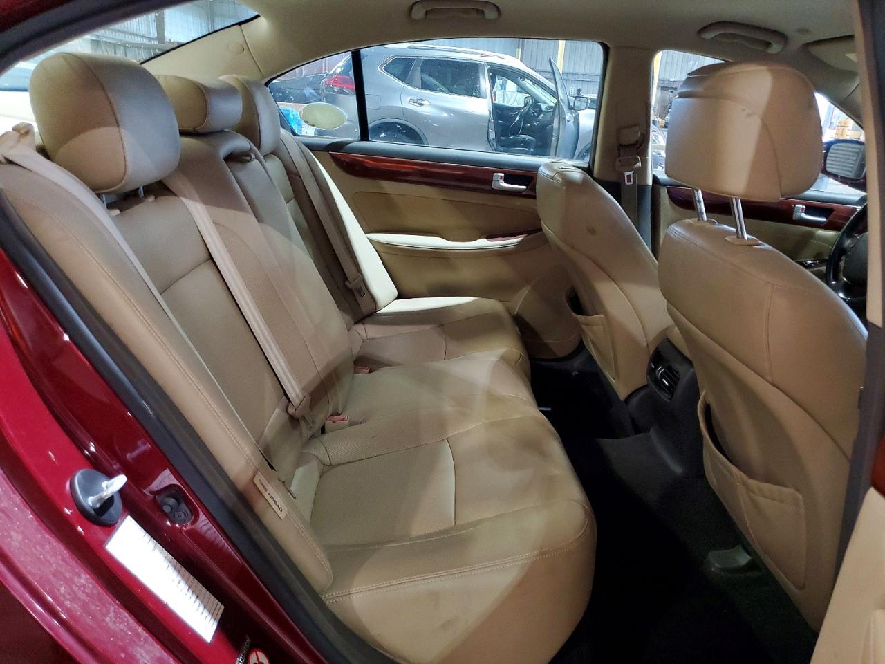 2013 Hyundai Genesis 3.8l Maroon vin: KMHGC4DD4DU210217