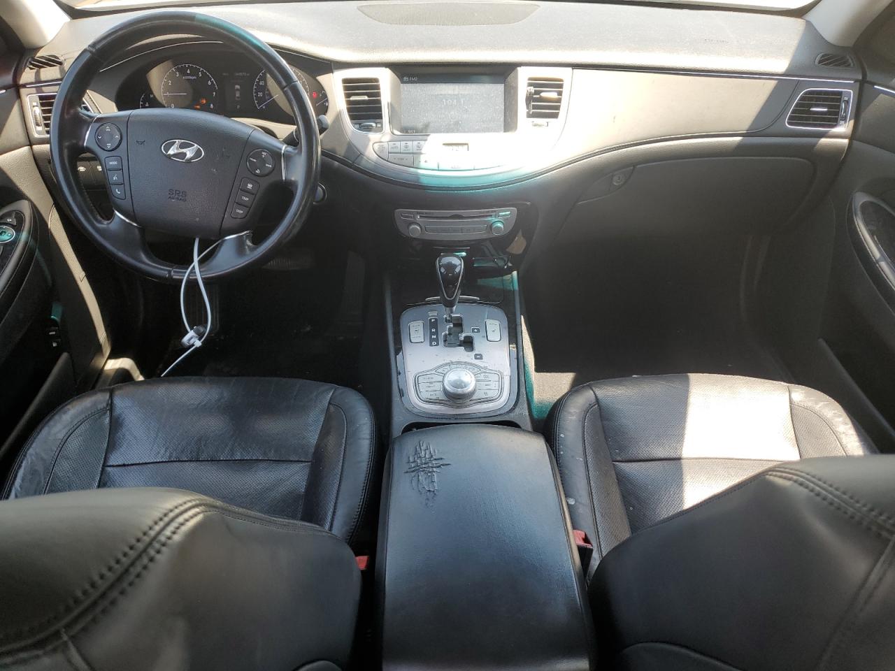 2013 Hyundai Genesis 3.8l Silver vin: KMHGC4DD4DU233870