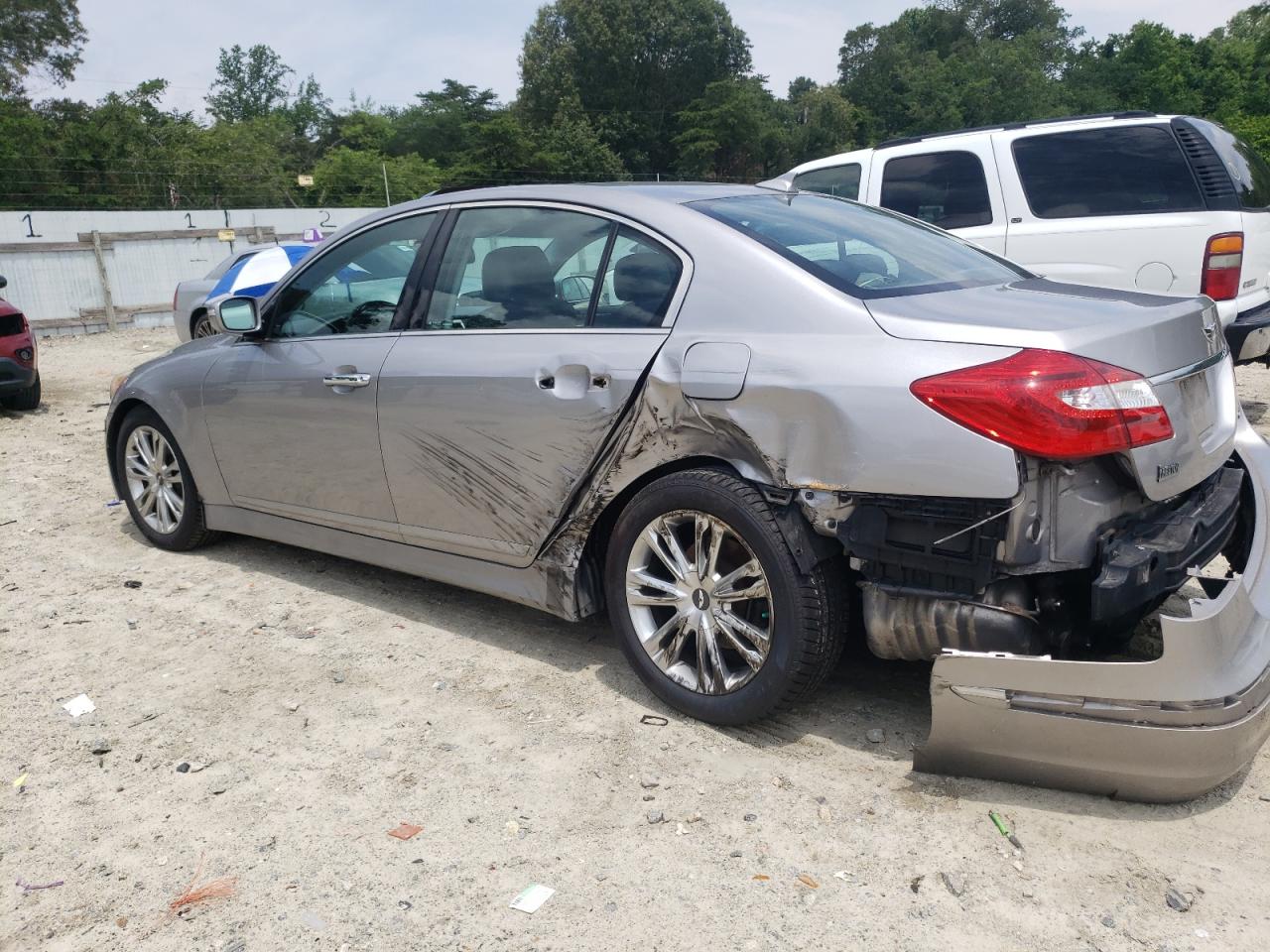 2013 Hyundai Genesis 3.8l Silver vin: KMHGC4DD4DU233870