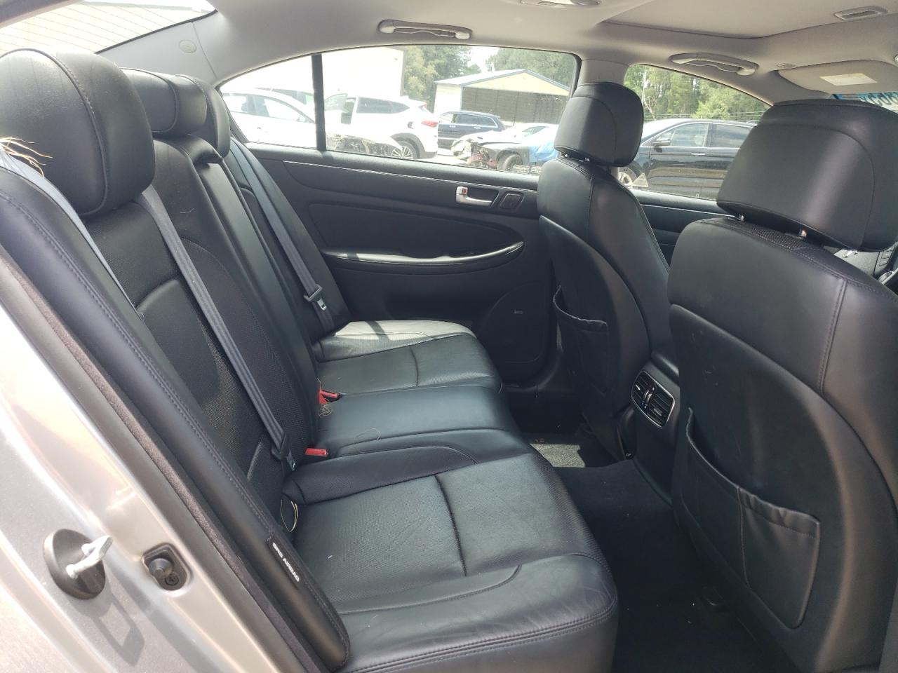 2013 Hyundai Genesis 3.8l Silver vin: KMHGC4DD4DU233870