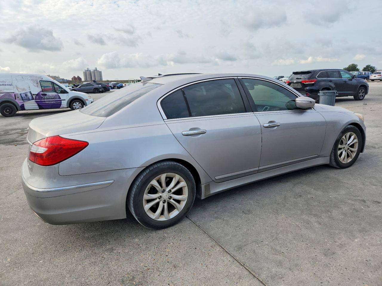 2013 Hyundai Genesis 3.8l Silver vin: KMHGC4DD4DU243363