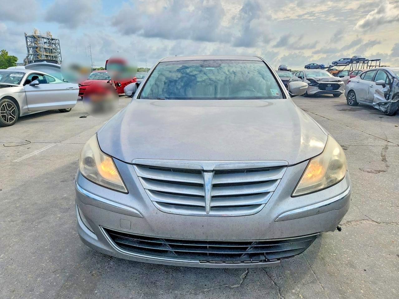 2013 Hyundai Genesis 3.8l Silver vin: KMHGC4DD4DU243363