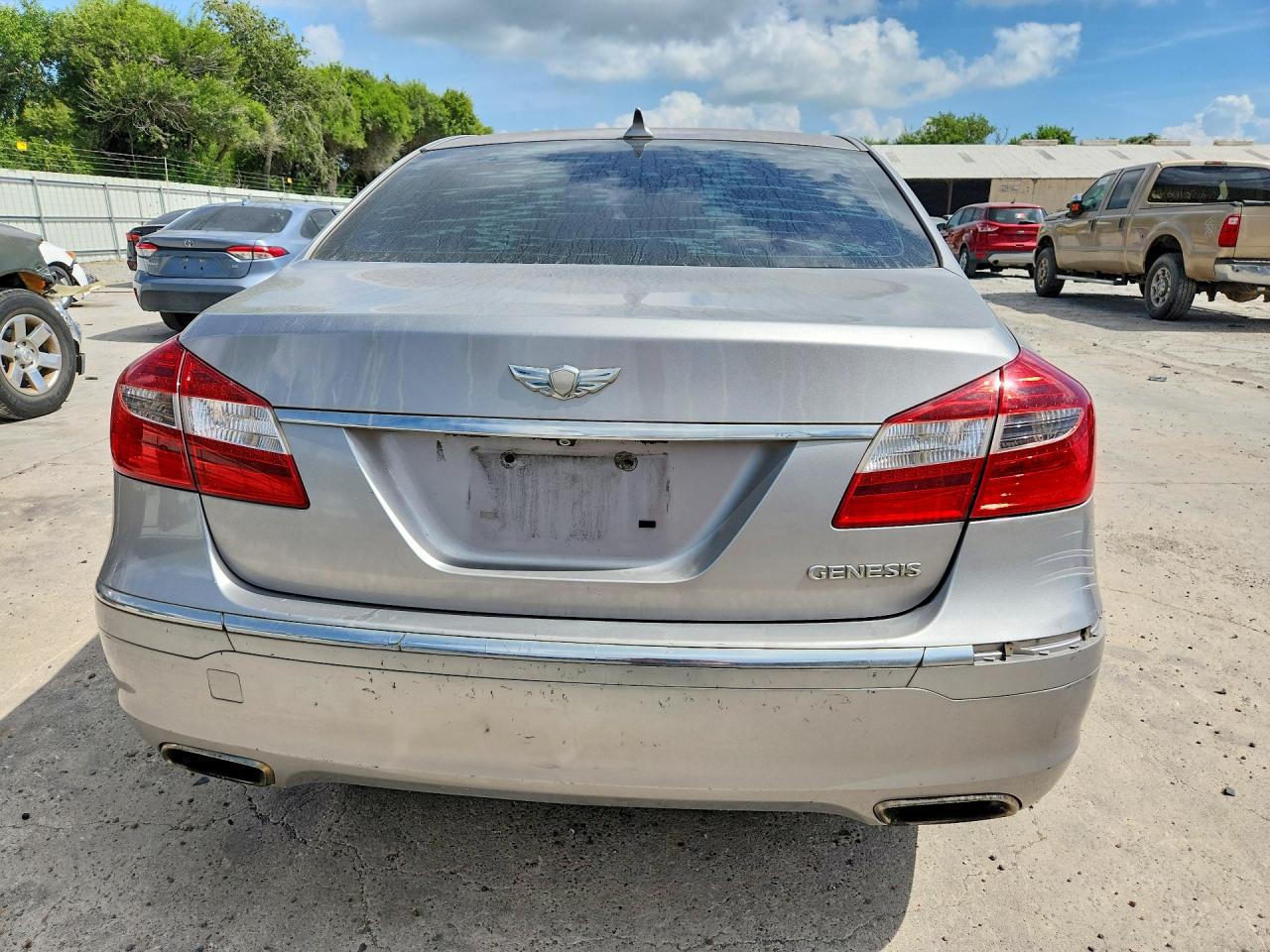 2013 Hyundai Genesis 3.8l Серебряный vin: KMHGC4DD4DU251205