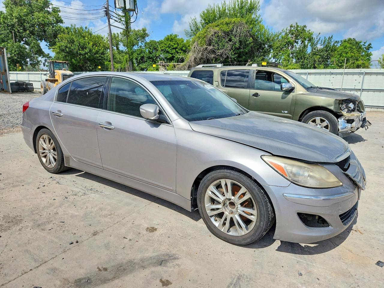 2013 Hyundai Genesis 3.8l Серебряный vin: KMHGC4DD4DU251205