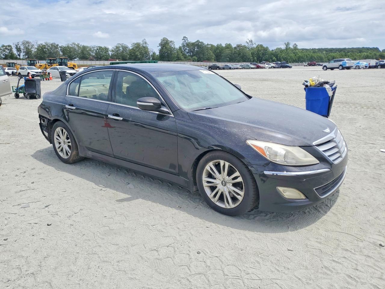 2014 Hyundai Genesis 3.8l Black vin: KMHGC4DD4EU261928