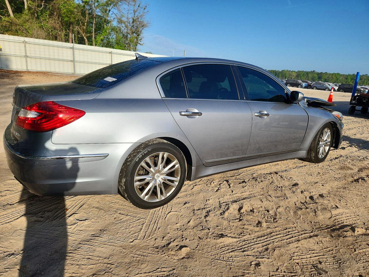 2014 Hyundai Genesis 3.8l Gray vin: KMHGC4DD4EU265543