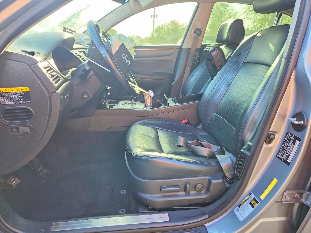 2014 Hyundai Genesis 3.8l Gray vin: KMHGC4DD4EU265543