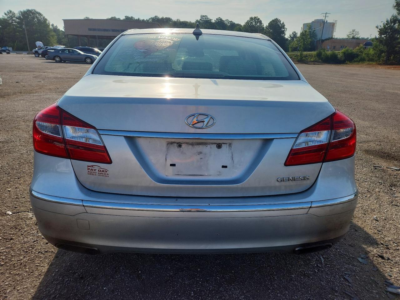 2012 Hyundai Genesis 3.8l Silver vin: KMHGC4DD5CU178022
