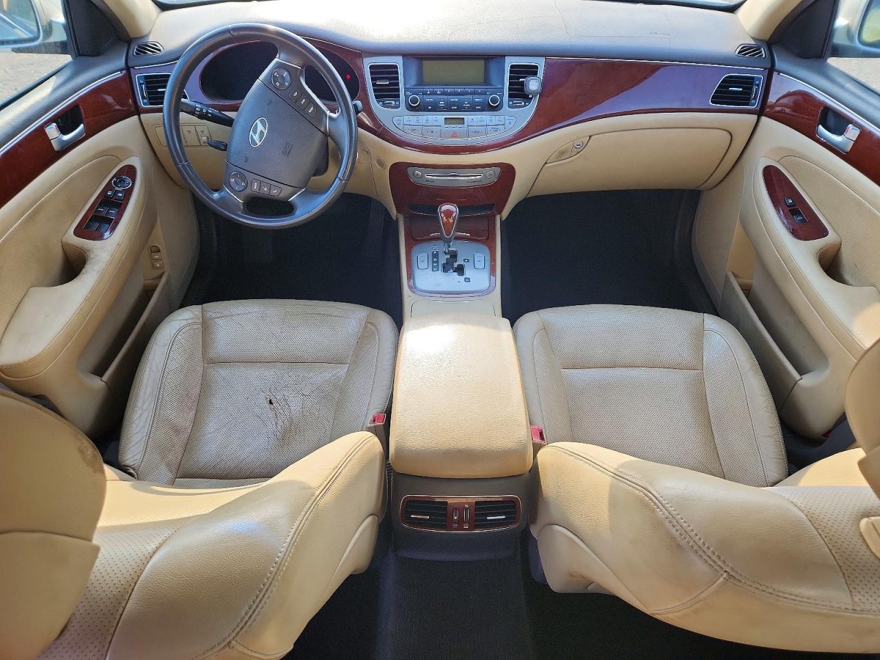 2012 Hyundai Genesis 3.8l Silver vin: KMHGC4DD5CU178022