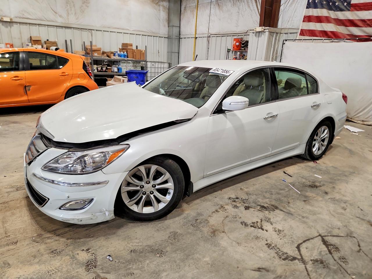 2012 Hyundai Genesis 3.8l White vin: KMHGC4DD5CU180708