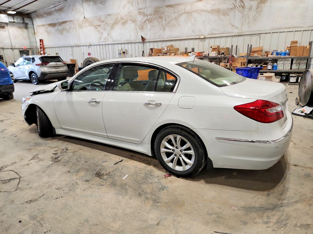 2012 Hyundai Genesis 3.8l White vin: KMHGC4DD5CU180708