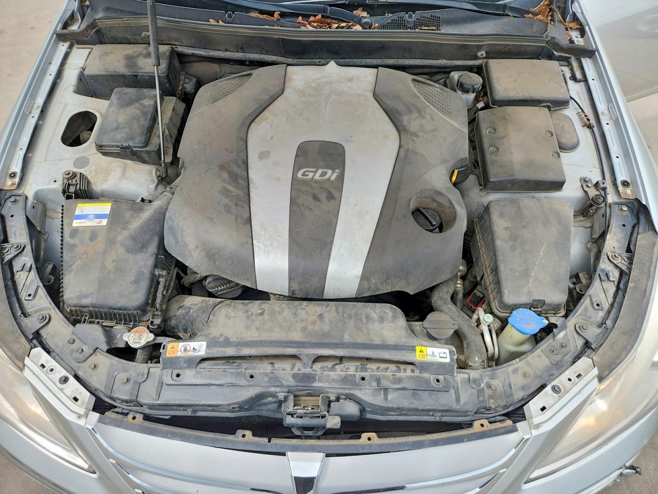 2012 Hyundai Genesis 3.8l Silver vin: KMHGC4DD5CU181258