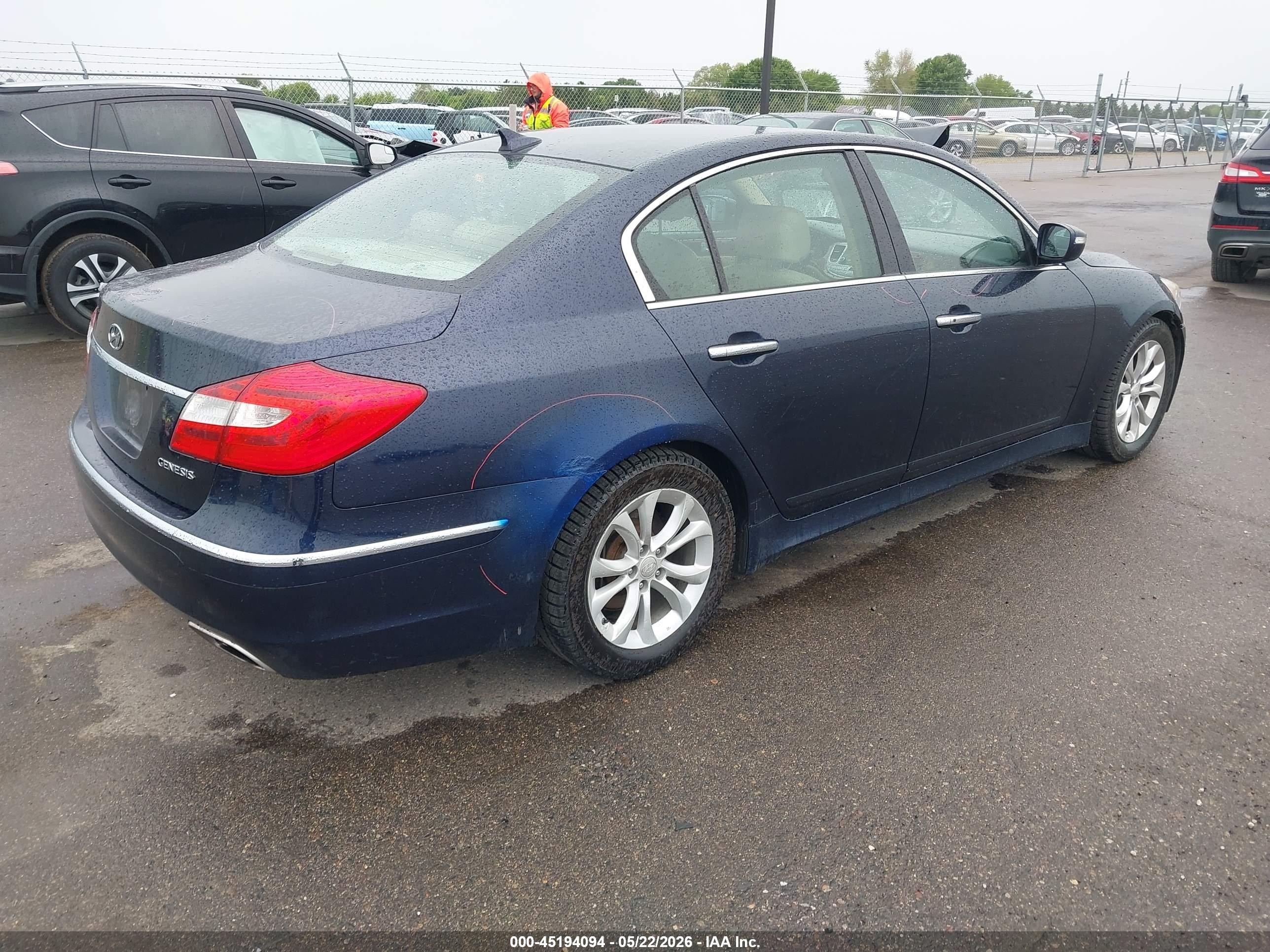 2012 Hyundai Genesis 3.8 Brown vin: KMHGC4DD5CU193619