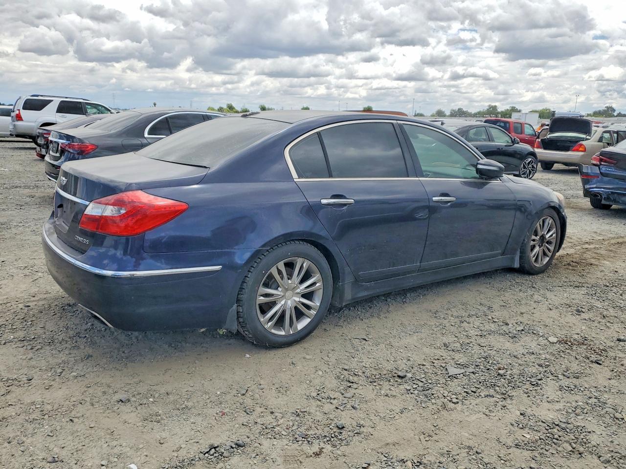 2012 Hyundai Genesis 3.8l Синий vin: KMHGC4DD5CU201492