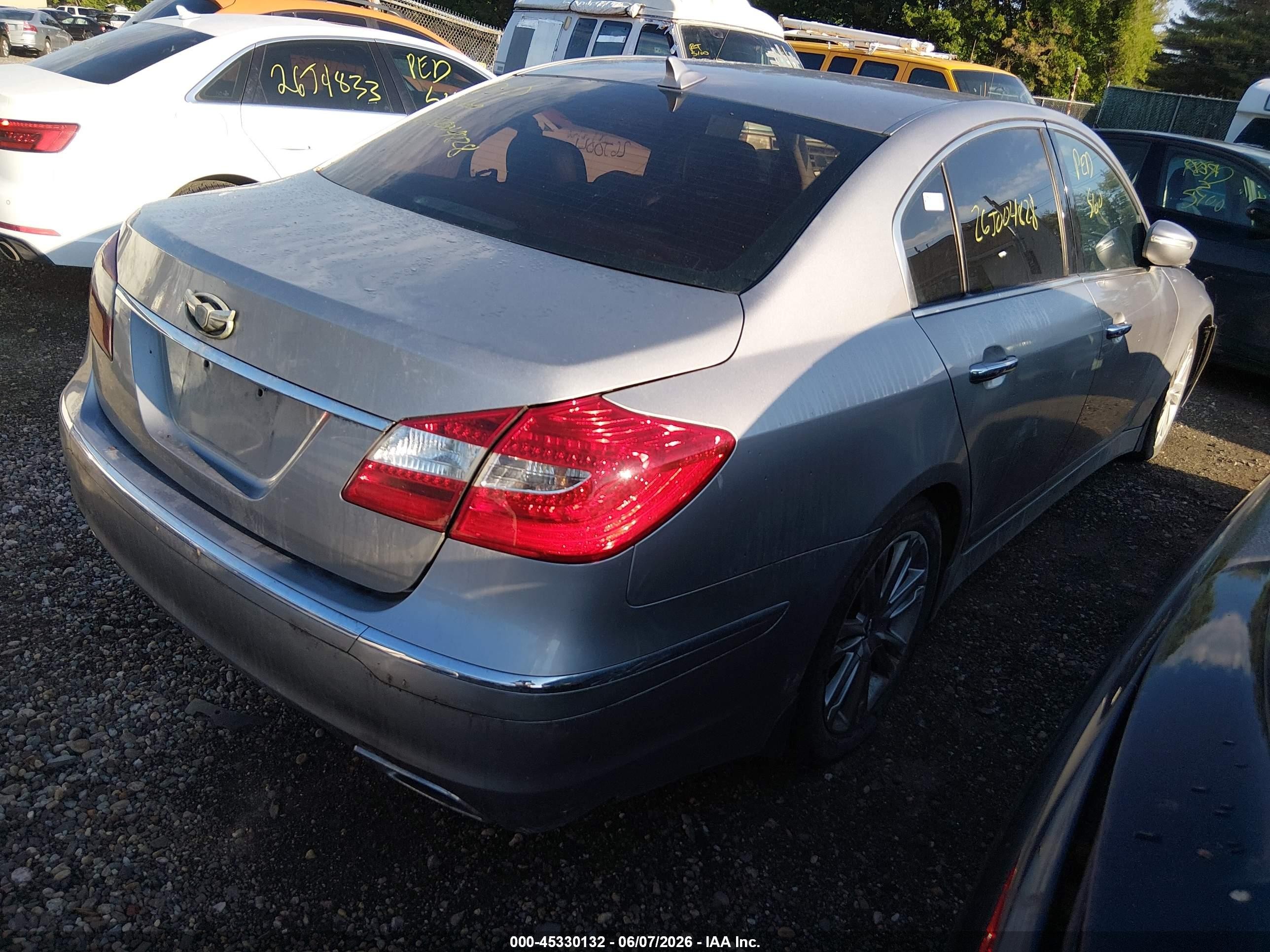 2013 Hyundai Genesis 3.8 Gray vin: KMHGC4DD5DU210257