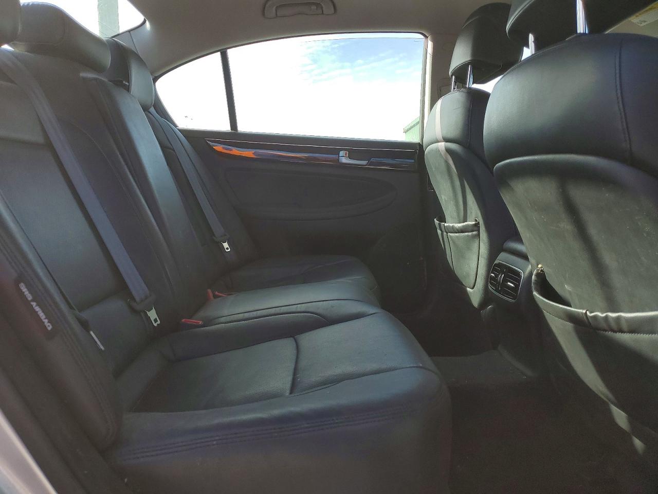 2013 Hyundai Genesis 3.8l Silver vin: KMHGC4DD5DU226507