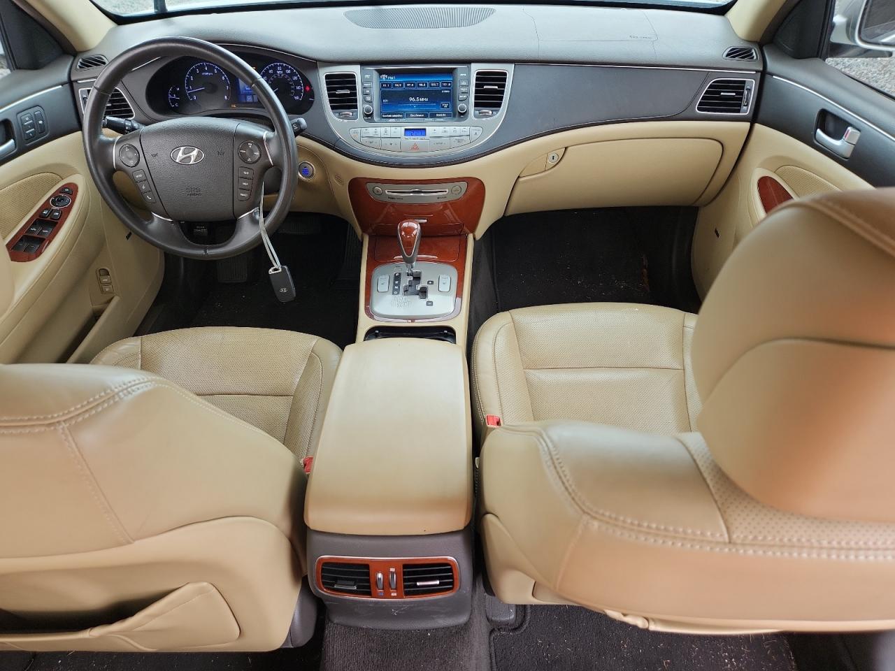 2013 Hyundai Genesis 3.8l Silver vin: KMHGC4DD5DU240939