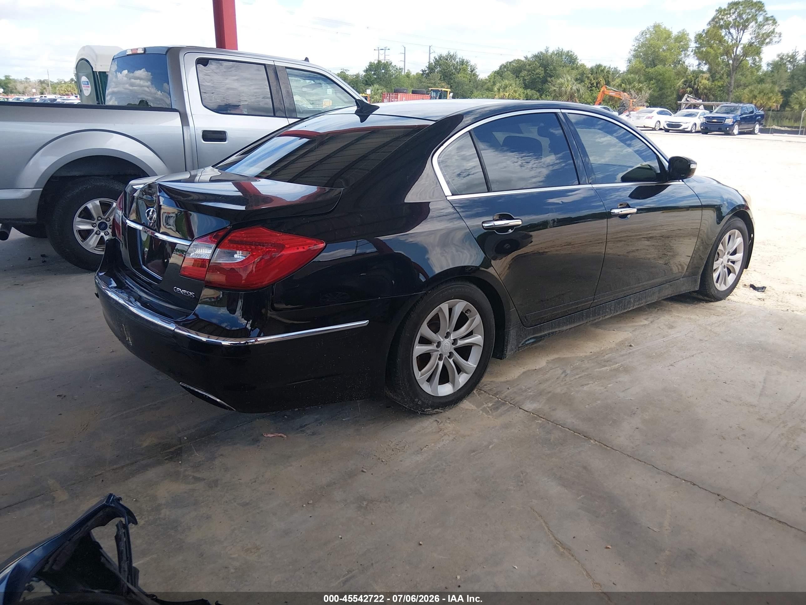 2013 Hyundai Genesis 3.8 Черный vin: KMHGC4DD5DU241914