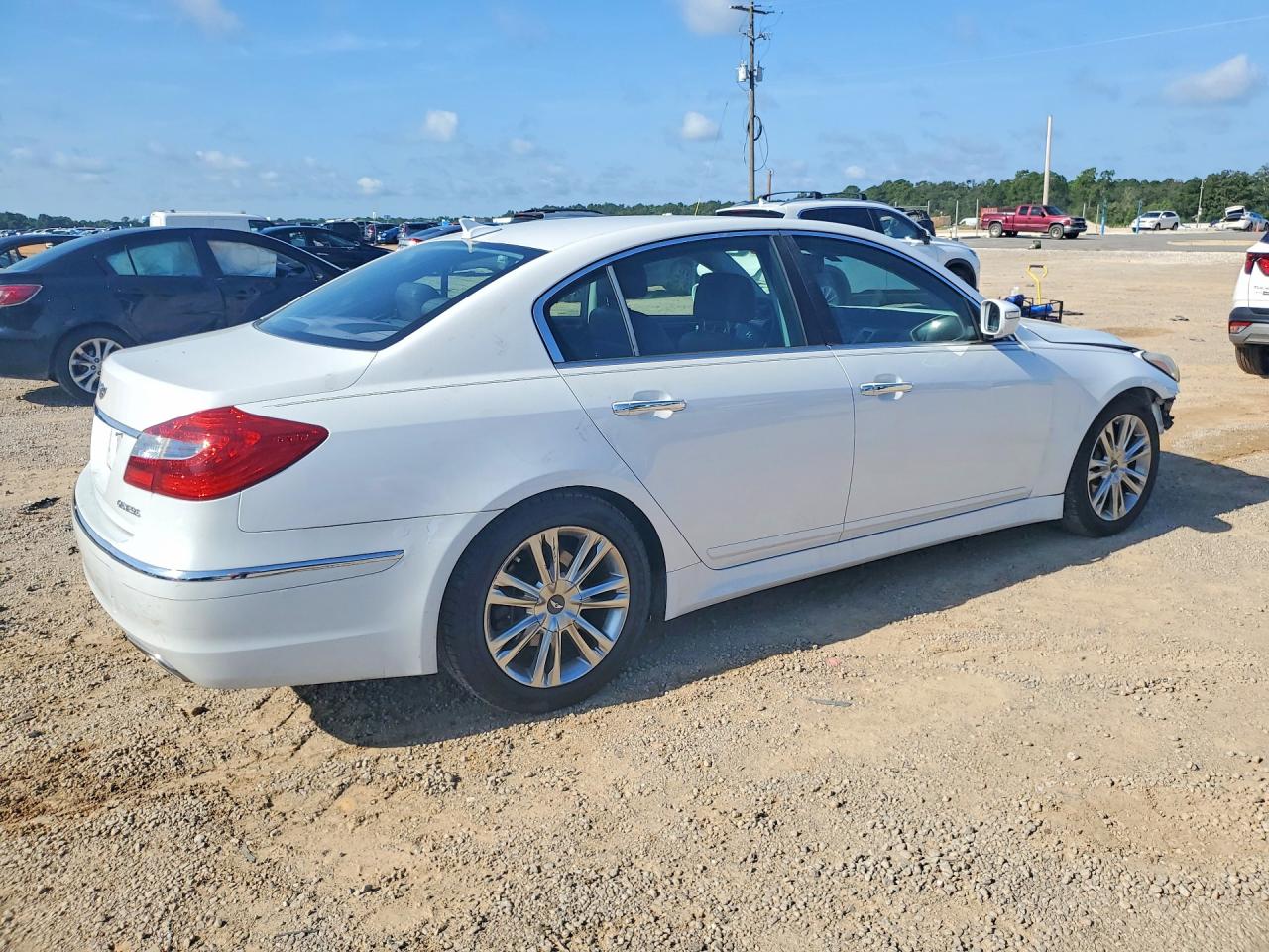 2014 Hyundai Genesis 3.8l White vin: KMHGC4DD5EU264367