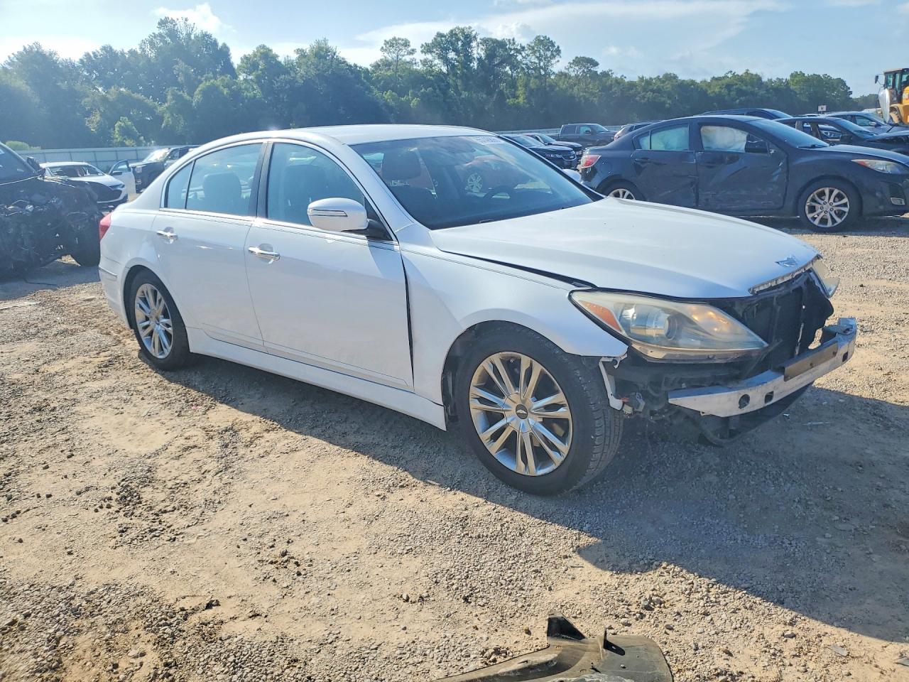 2014 Hyundai Genesis 3.8l White vin: KMHGC4DD5EU264367