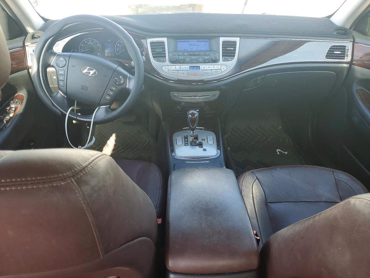 2014 Hyundai Genesis 3.8l White vin: KMHGC4DD5EU264367