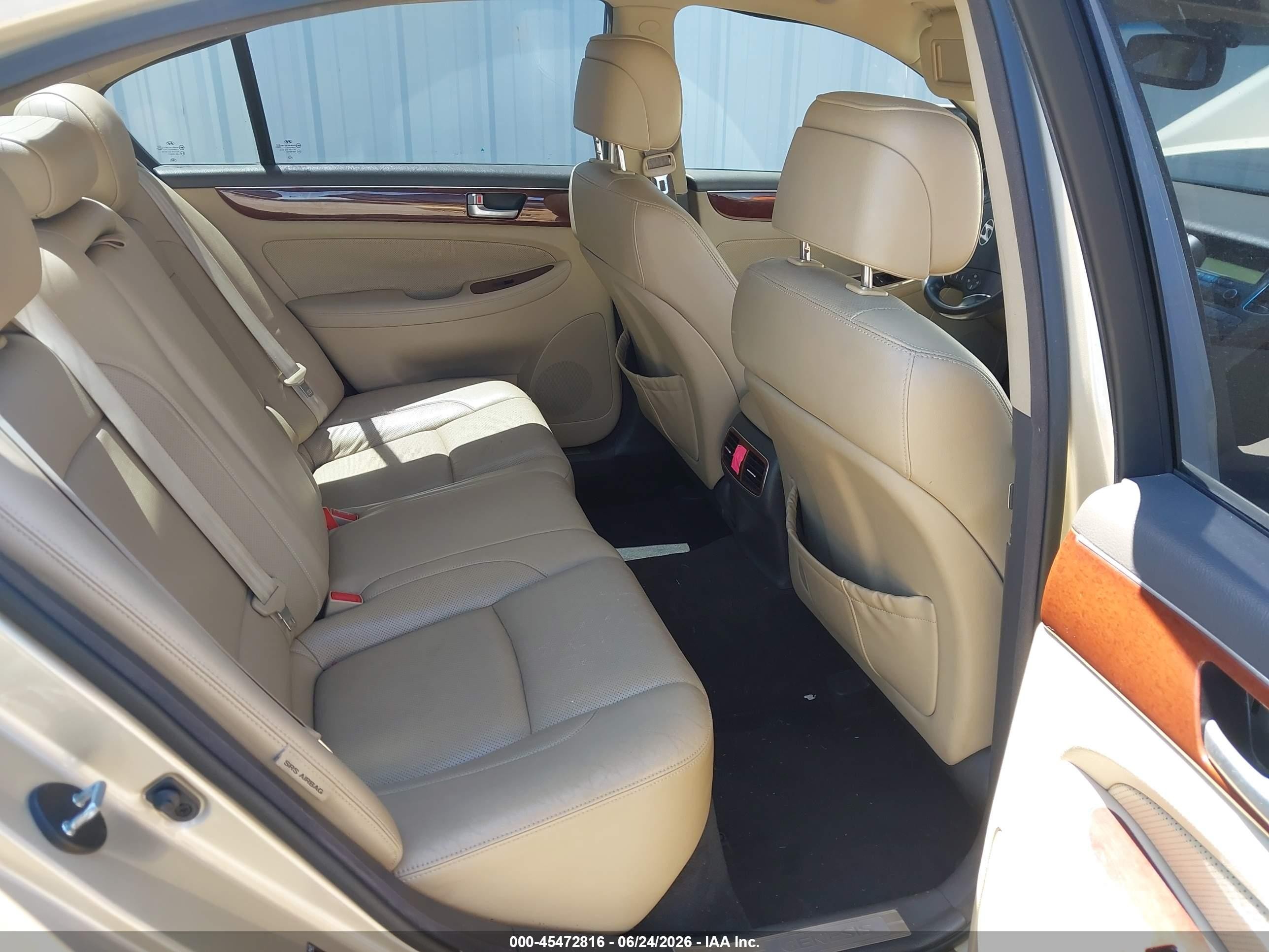 2012 Hyundai Genesis 3.8 Gold vin: KMHGC4DD6CU152691