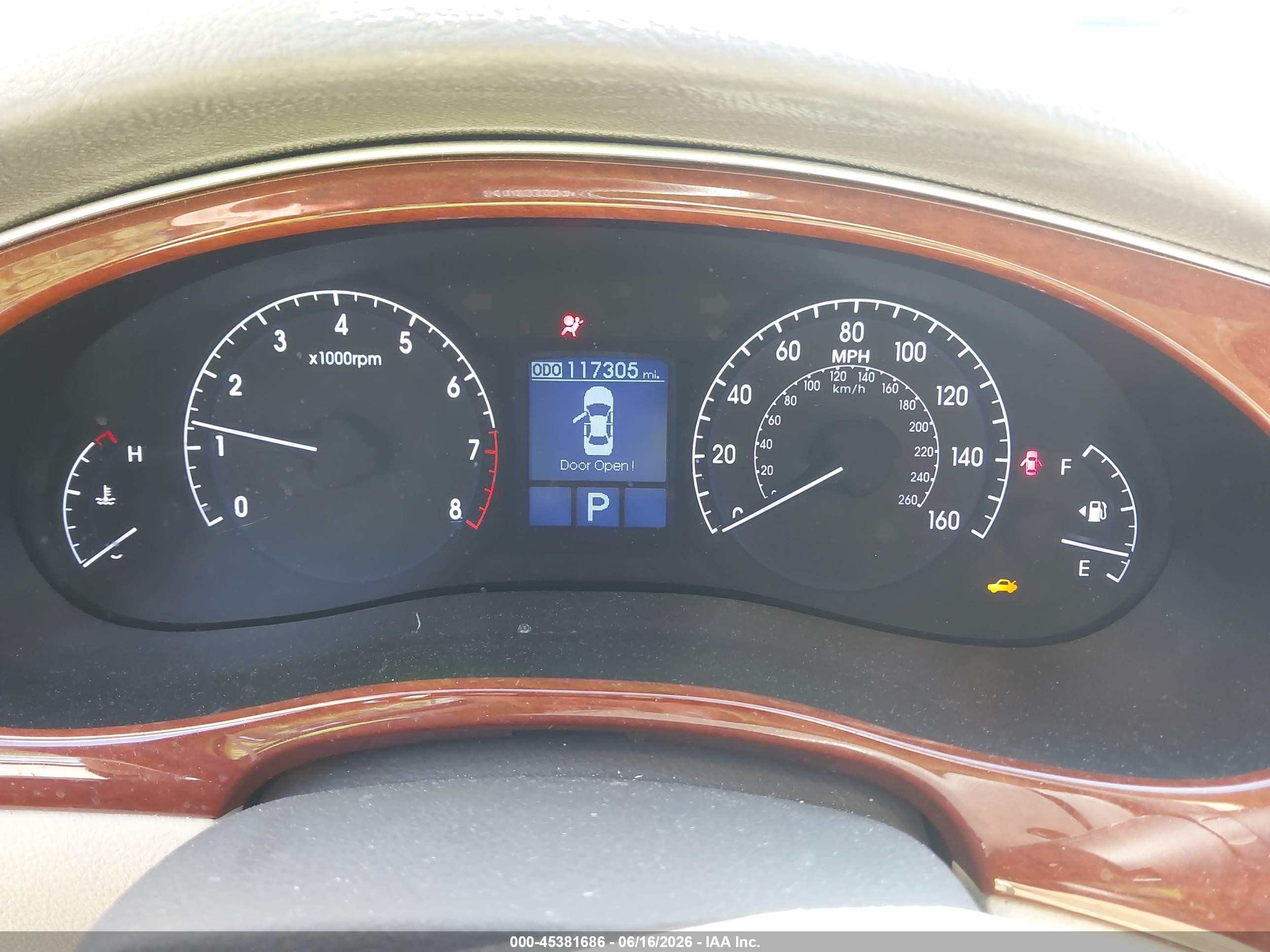 2012 Hyundai Genesis 3.8 Black vin: KMHGC4DD6CU198571
