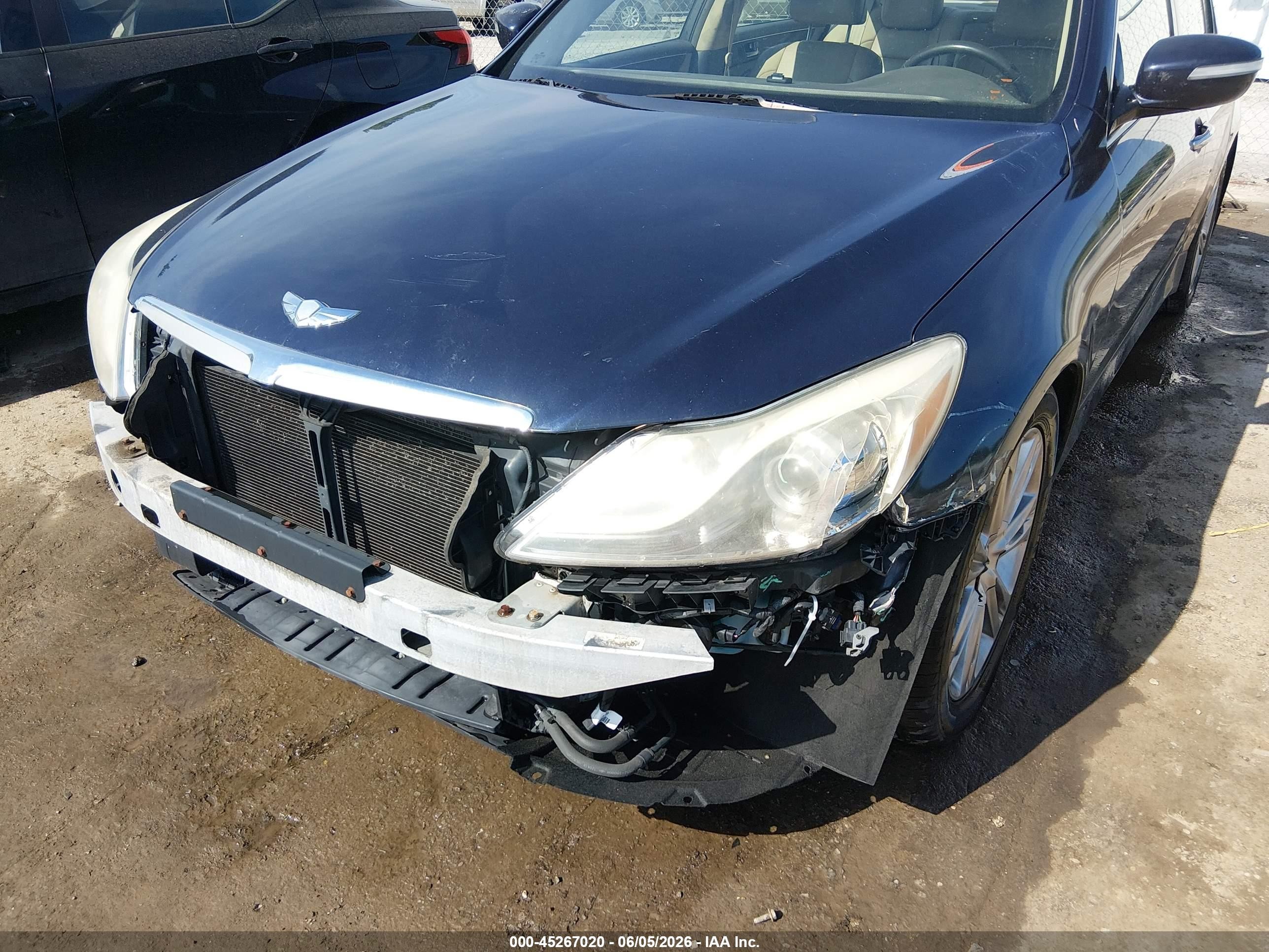 2012 Hyundai Genesis 3.8 Blue vin: KMHGC4DD6CU206782