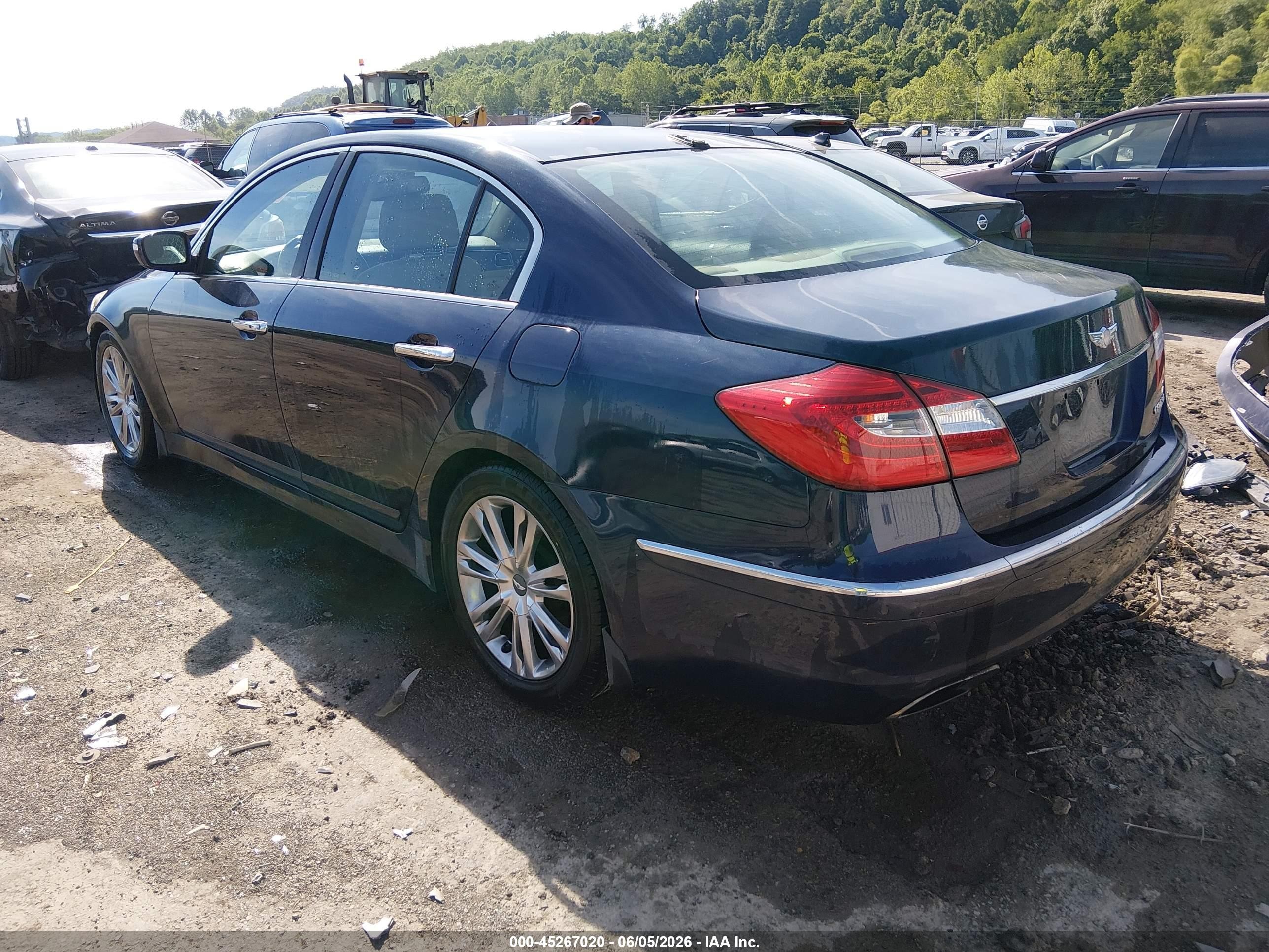 2012 Hyundai Genesis 3.8 Blue vin: KMHGC4DD6CU206782