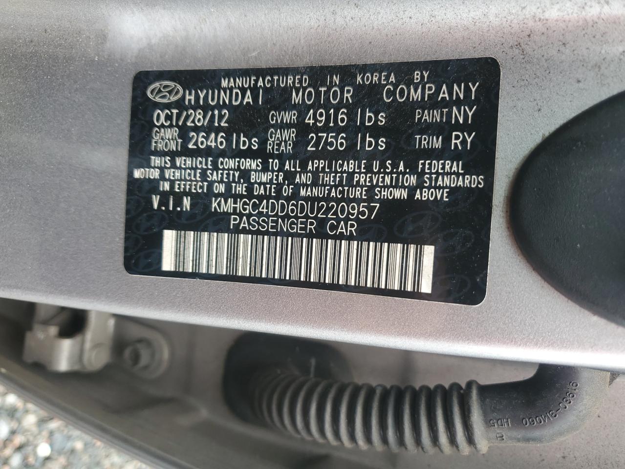 2013 Hyundai Genesis 3.8l Silver vin: KMHGC4DD6DU220957