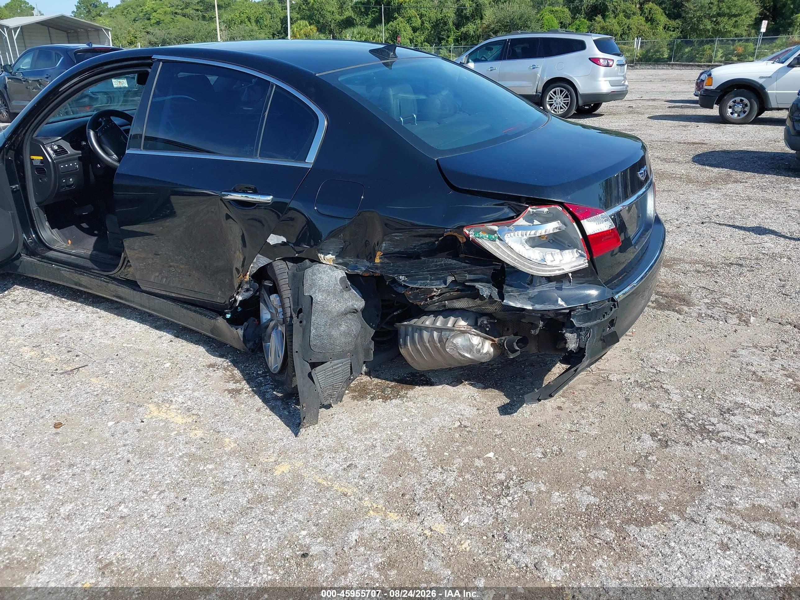 2013 Hyundai Genesis 3.8 Black vin: KMHGC4DD6DU251996