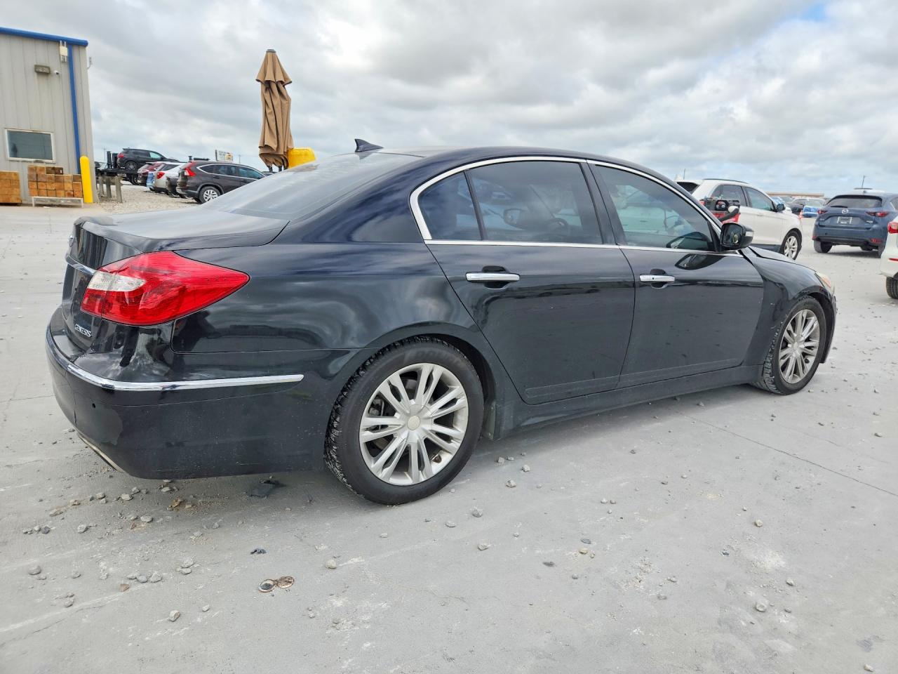 2013 Hyundai Genesis 3.8l Black vin: KMHGC4DD6DU256681