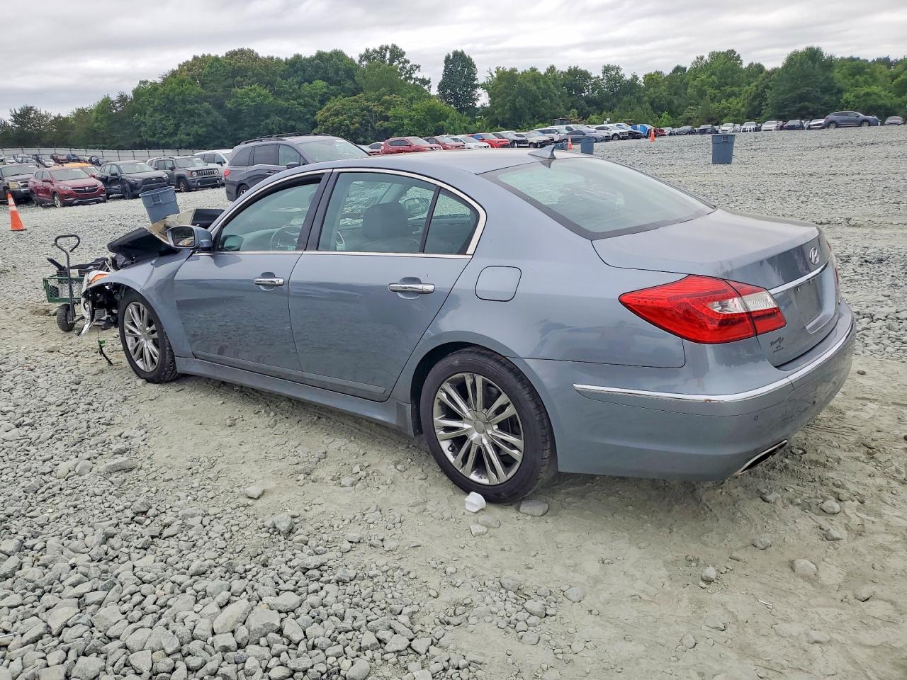 2014 Hyundai Genesis Gray vin: KMHGC4DD6EU262322