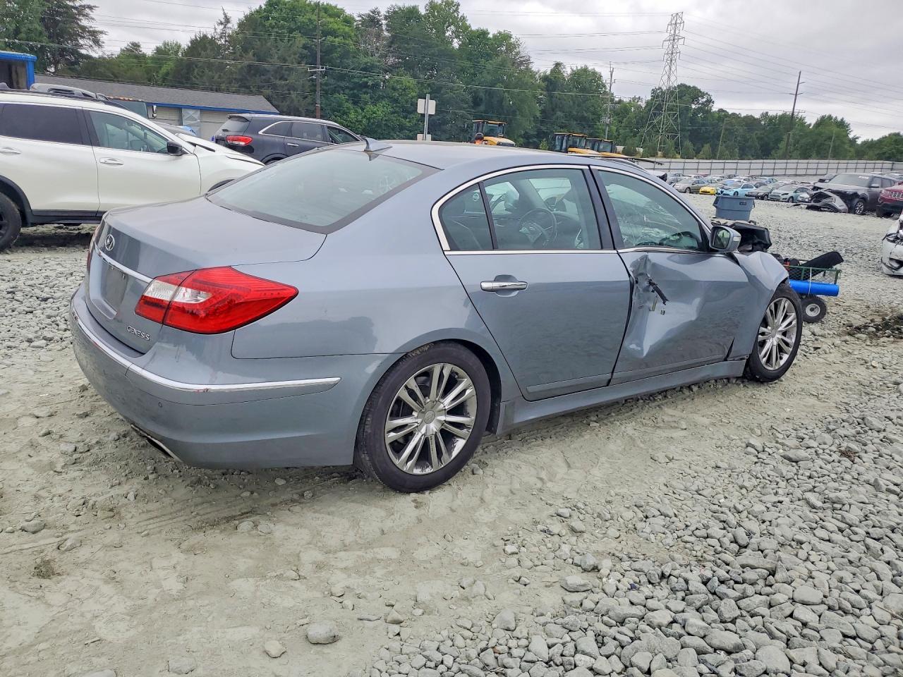 2014 Hyundai Genesis Gray vin: KMHGC4DD6EU262322