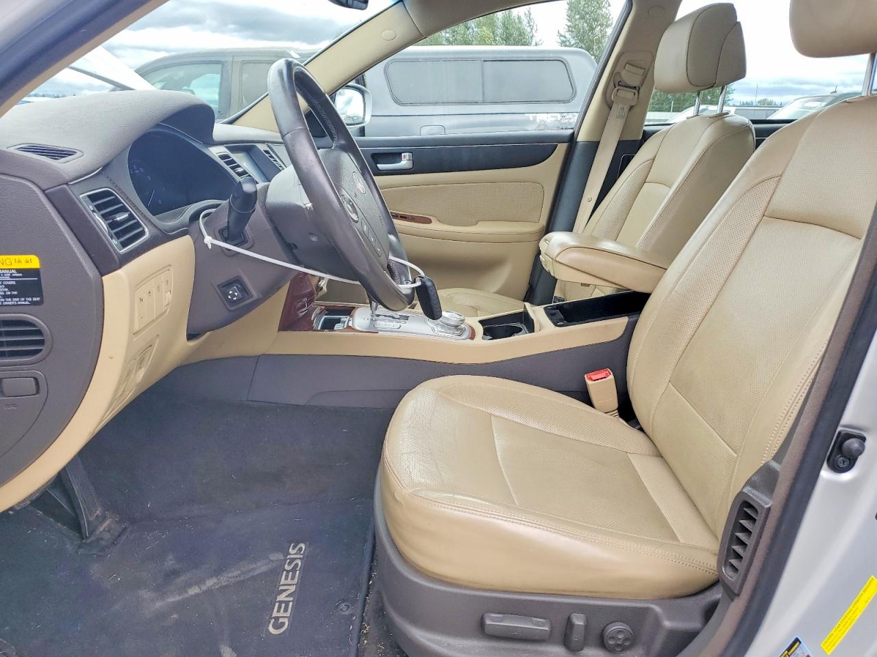 2014 Hyundai Genesis 3.8l Silver vin: KMHGC4DD6EU262983
