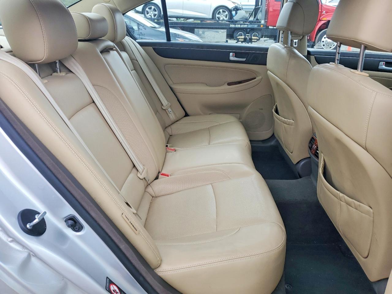 2014 Hyundai Genesis 3.8l Silver vin: KMHGC4DD6EU262983