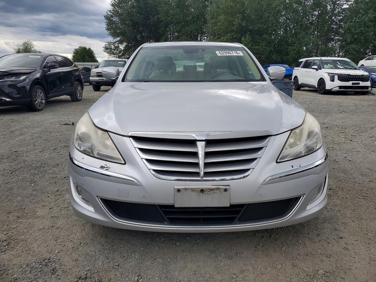 2014 Hyundai Genesis 3.8l Silver vin: KMHGC4DD6EU262983
