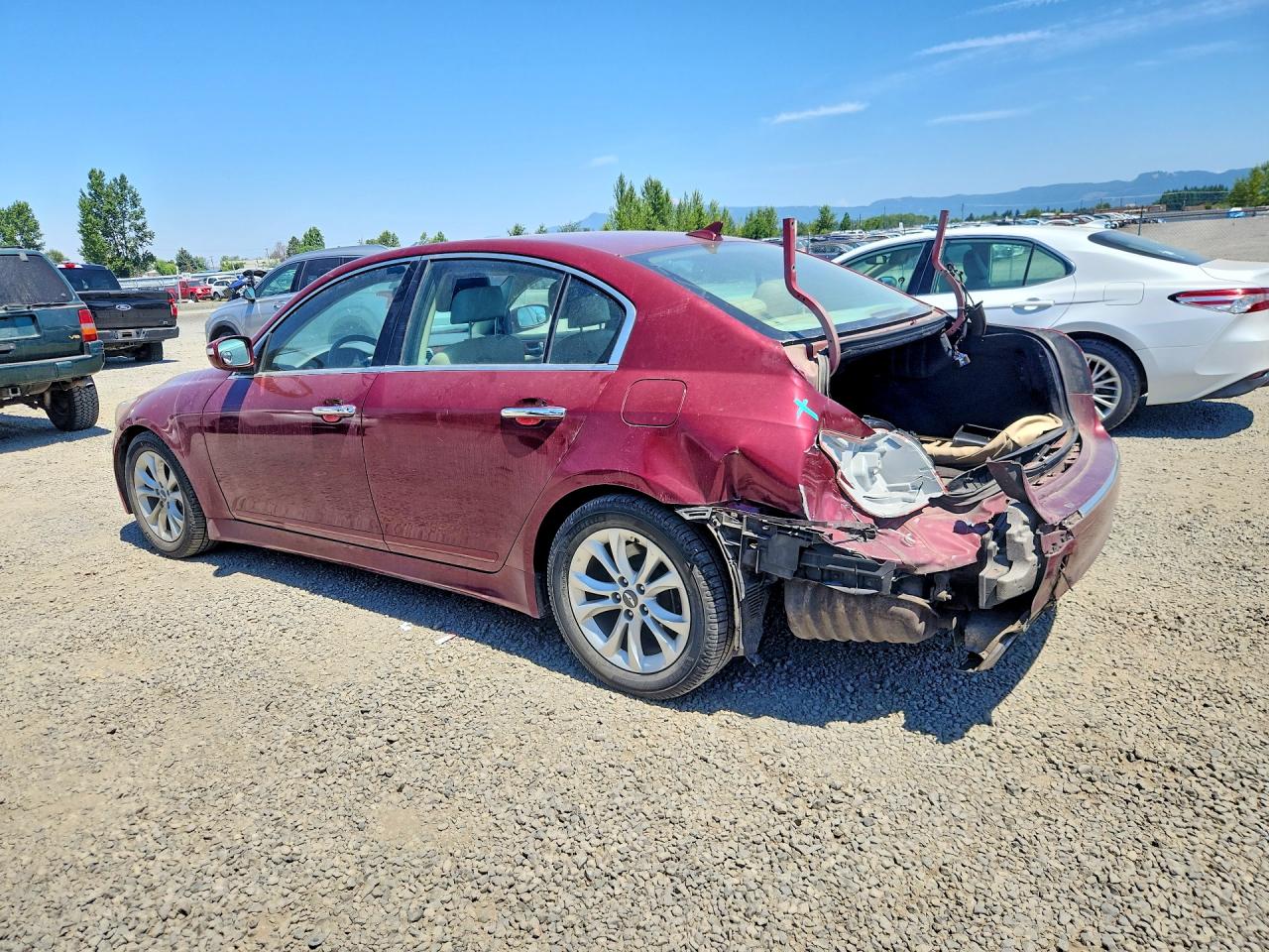 2012 Hyundai Genesis 3.8l Burgundy vin: KMHGC4DD7CU179057