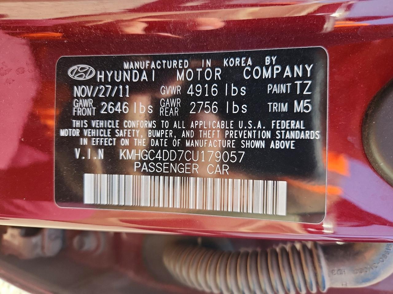 2012 Hyundai Genesis 3.8l Burgundy vin: KMHGC4DD7CU179057
