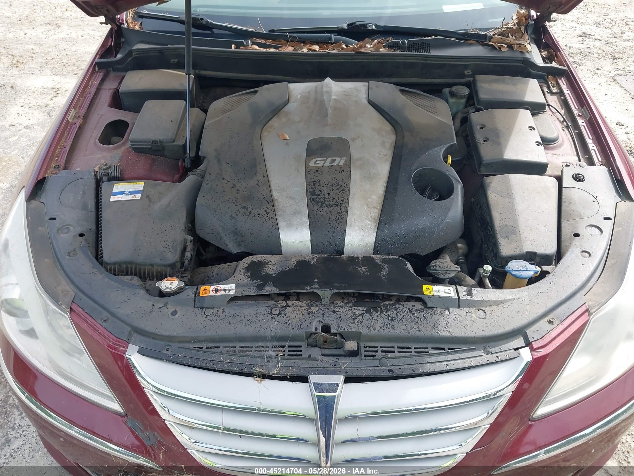 2012 Hyundai Genesis 3.8 Burgundy vin: KMHGC4DD7CU184856