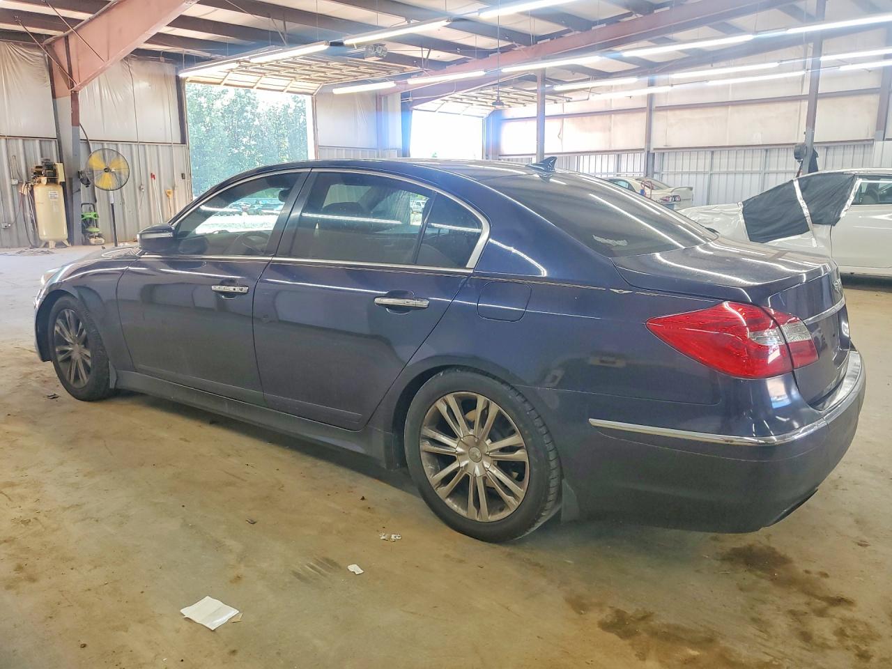 2012 Hyundai Genesis 3.8l Blue vin: KMHGC4DD7CU185859