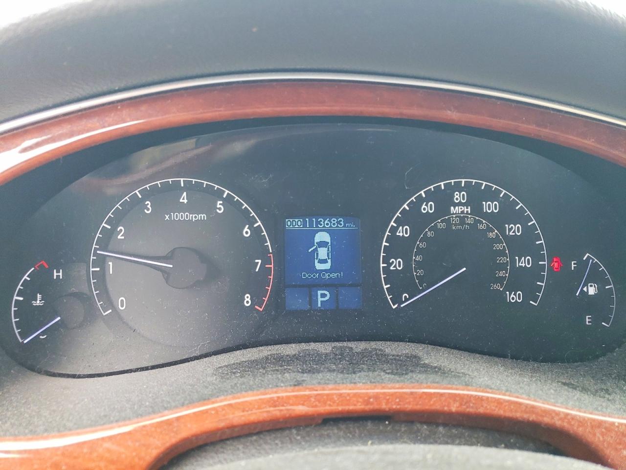 2012 Hyundai Genesis 3.8l Burgundy vin: KMHGC4DD7CU193153