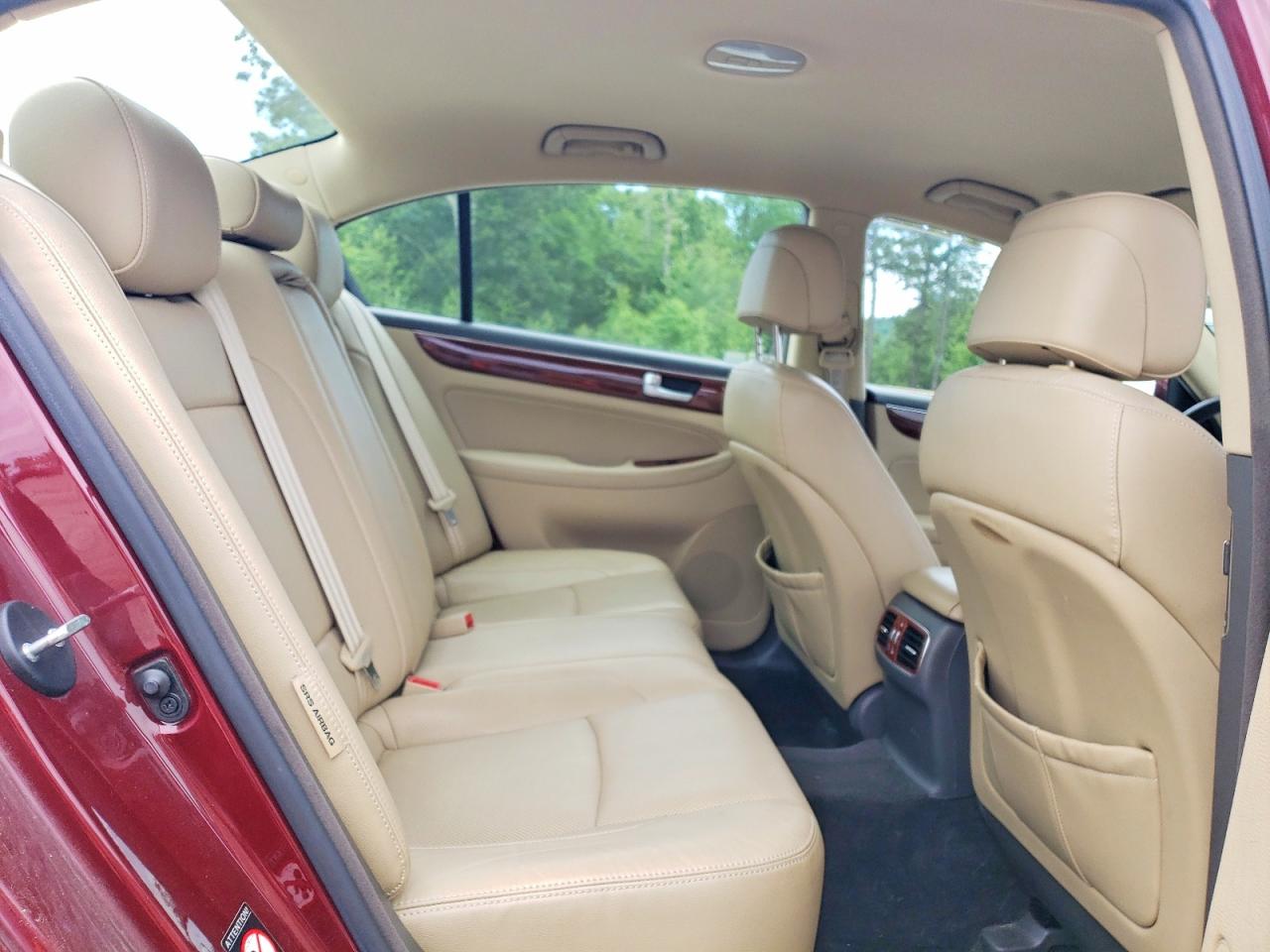 2012 Hyundai Genesis 3.8l Burgundy vin: KMHGC4DD7CU193153