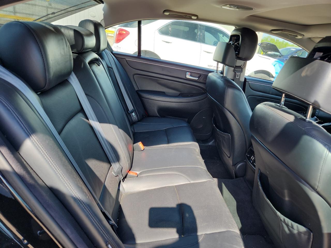 2012 Hyundai Genesis 3.8l Black vin: KMHGC4DD7CU193704