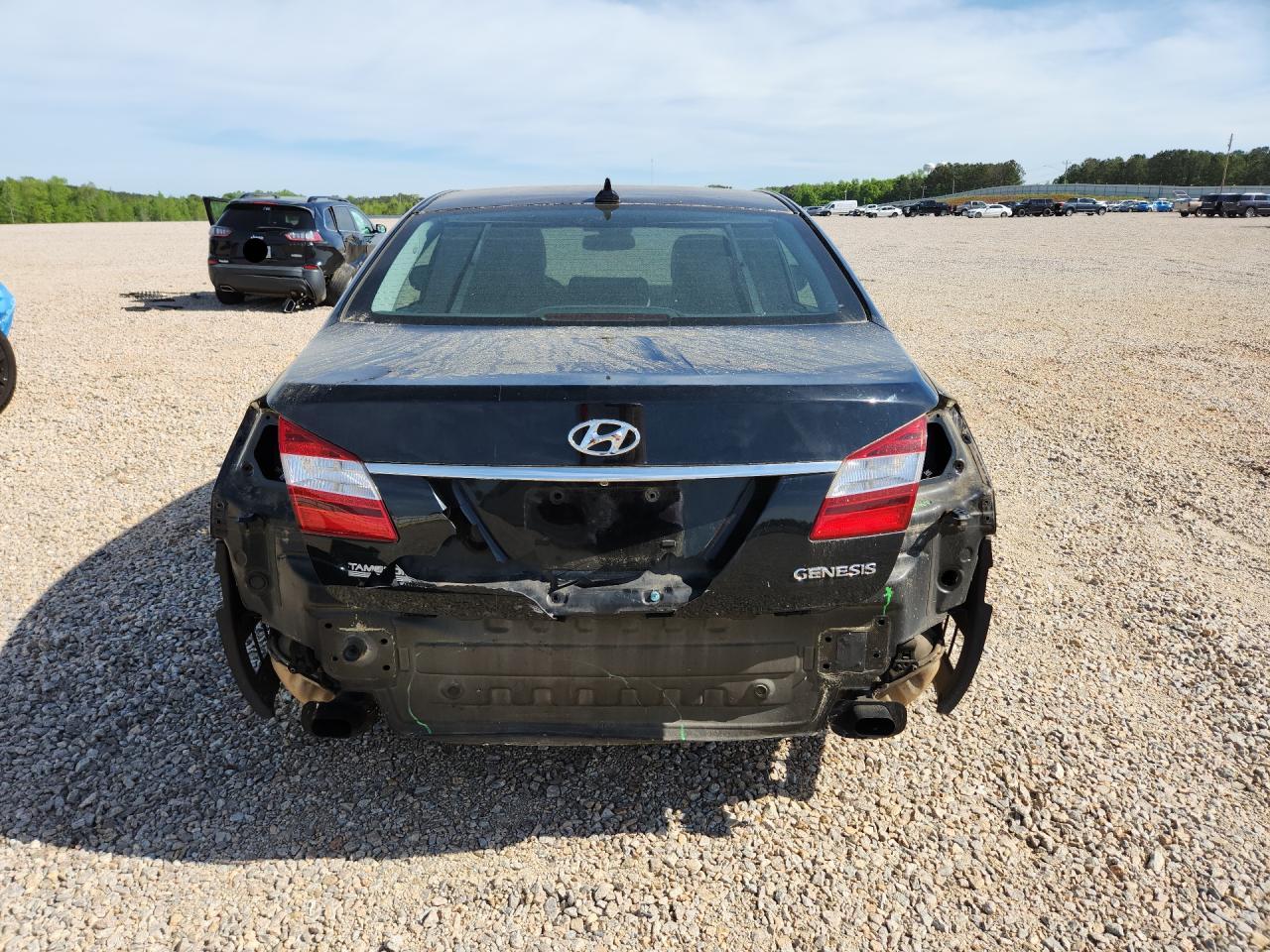2012 Hyundai Genesis 3.8l Black vin: KMHGC4DD7CU193704