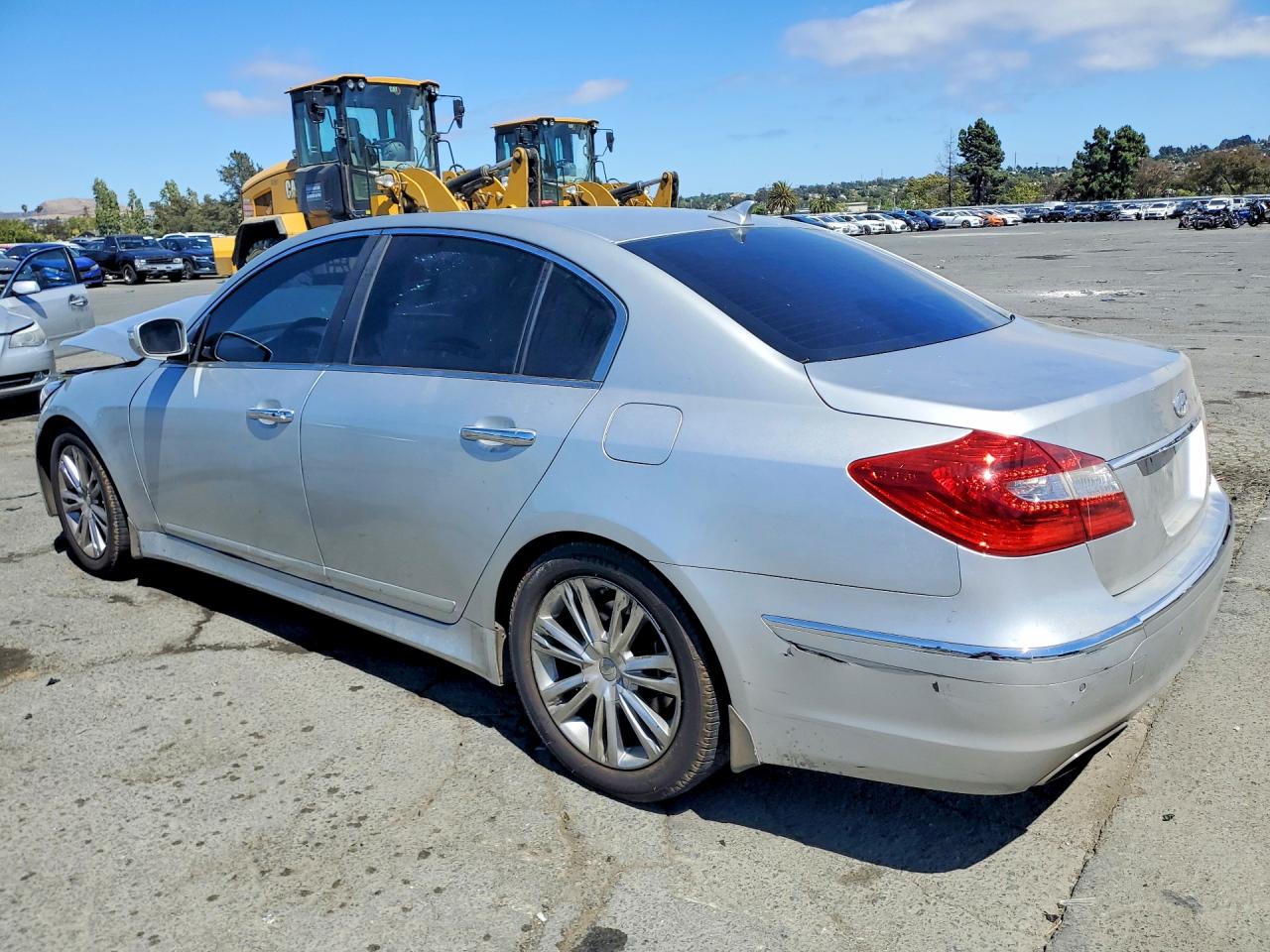 2012 Hyundai Genesis 3.8l Серебряный vin: KMHGC4DD7CU199180